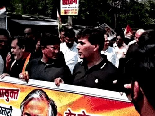 मुख्य चुनाव आयुक्त के इस्तीफे की मांग को लेकर छत्तीसगढ़ में कांग्रेस का प्रदेशव्यापी प्रदर्शन, कलेक्ट्रेटों का घेराव